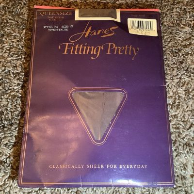 Hanes Fitting Pretty day sheer pantyhose, color town taupe, size: 1X